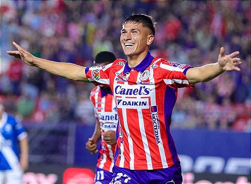 GOLEADA DE 4 0 AL PUEBLA CON CONTROVERSIA SAN LUIS CORTA SU MALA RACHA