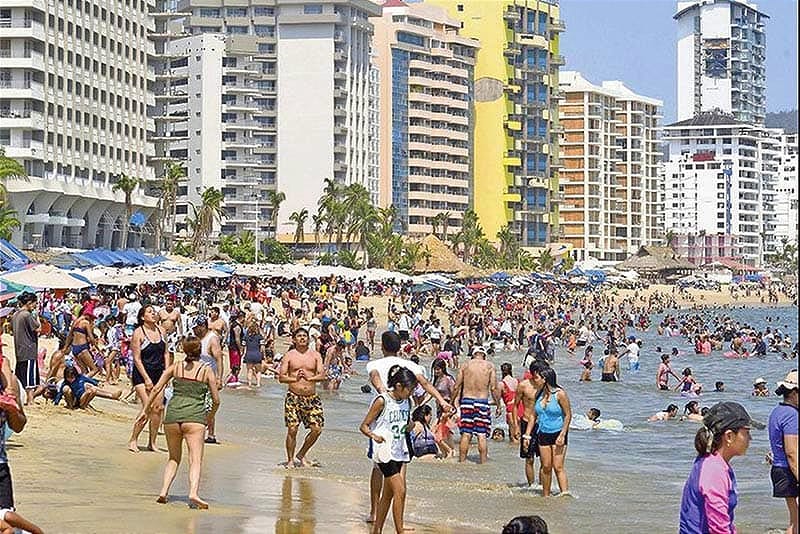 ACAPULCO REVIVE EN SEMANA SANTA