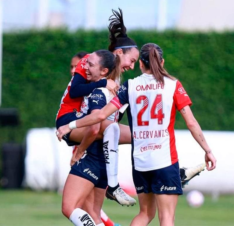 Chivas Femenil Remonta Y Vence Al Necaxa