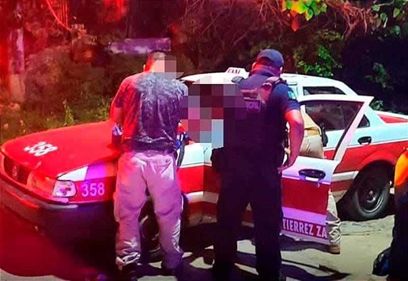 ¡ACRIBILLAN A TAXISTA! - *PISTOLEROS EN MOTOCICLETA LO ASESINAN DE OCHO ...