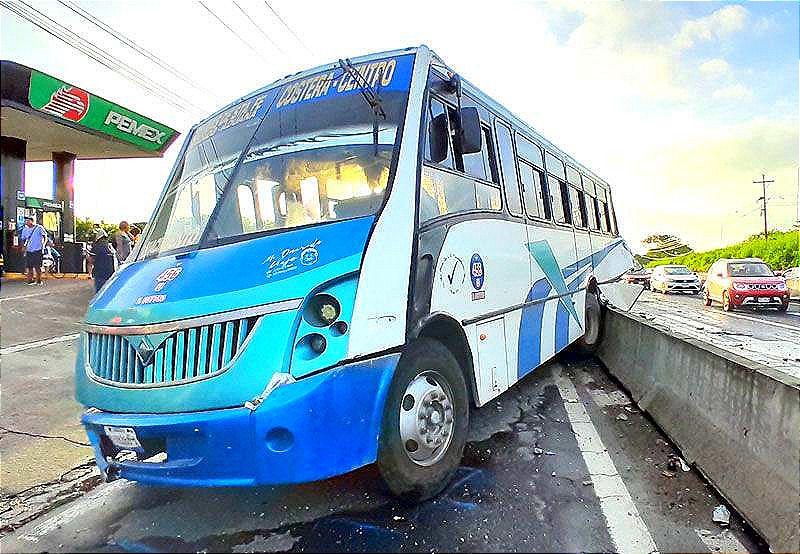 ¡CARAMBOLAZO: 8 HERIDOS! -Salida Norte de la Ciudad Constante Zona de Accidentes