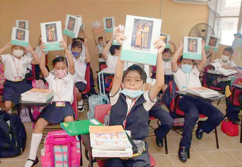 ¡SEP ACUSA NEGOCIO CON LIBROS DE SECUNDARIA!