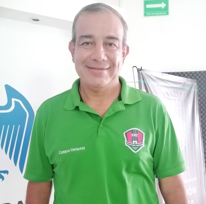 MANUEL GLOWER QUIERE SACAR MAS TALENTO EN EL ARBITRAJE