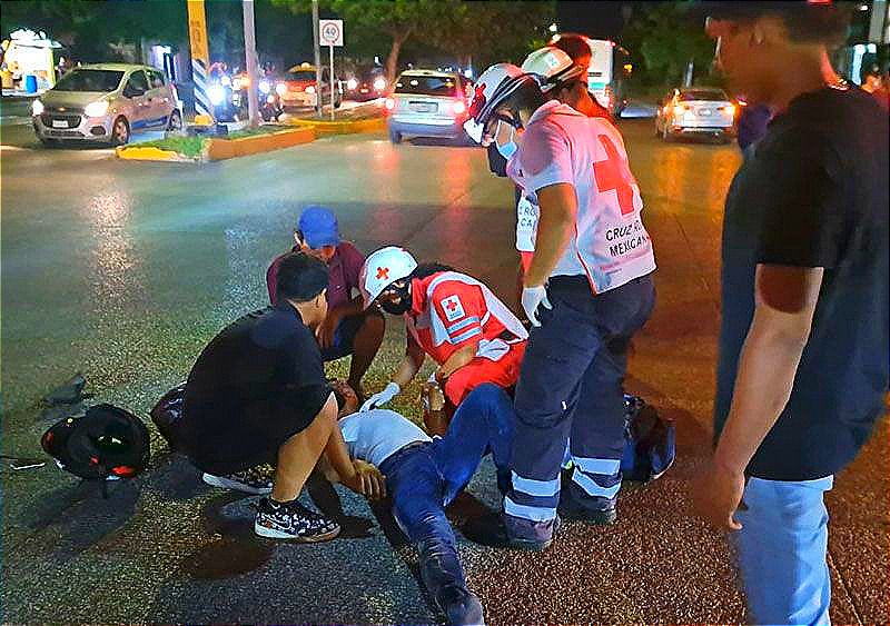 ¡MOTOCICLETAZO EN EL COYOL!