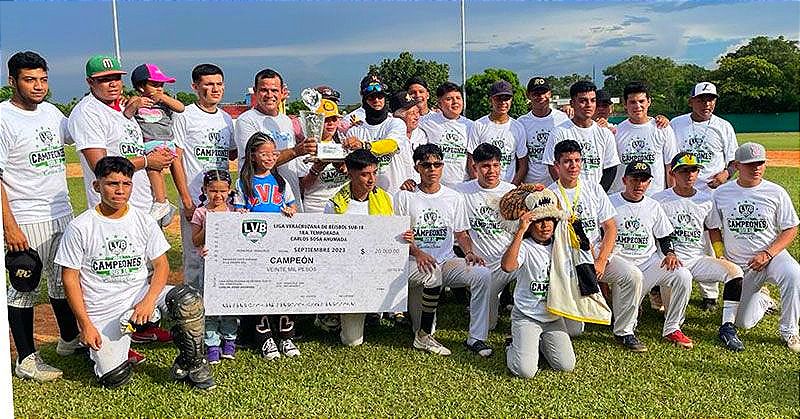 ¡ACAYUCAN, CAMPEÓN EN LA SUB 18!