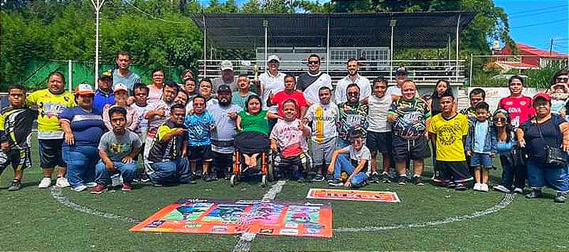 ¡PEQUEÑOS GIGANTES EN LA CANCHA!