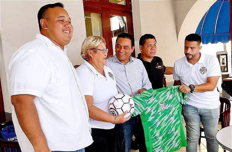 ¡YA TIENE MEDELLÍN EQUIPO EN SÚPER LIGA DE FÚTBOL! -Y Se llamará "Club Atlético Medellín"