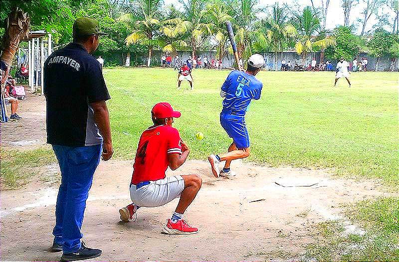 ¡YANKEES SIGUE SUMANDO EN LA PELOTA DE LA COLONIA CUAUHTÉMOC! -VENCE A LOS CUYS