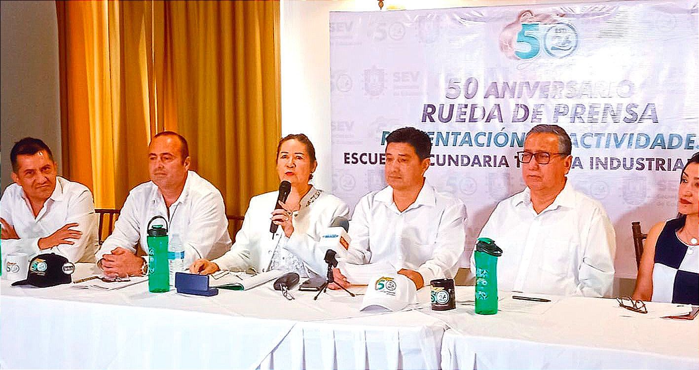 ¡ESTI 26 FESTEJA 50 AÑOS! -ESCUELA SECUNDARIA TÉCNICA INDUSTRIAL