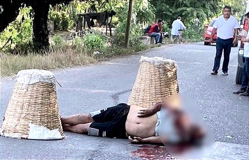 ¡MUERE CORTADOR DE NARANJA EN CARRETERA DE ALAMO! -Se le abrió la Puerta del Camión y Cayó Golpeandose la Cabeza