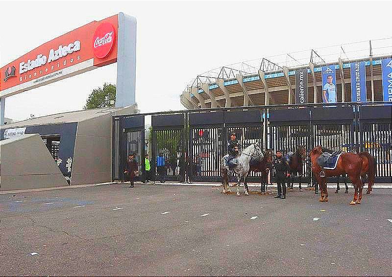 ¡SE AGOTAN LOS BOLETOS PARA EL CLÁSICO EN EL AZTECA! -Abunda la reventa