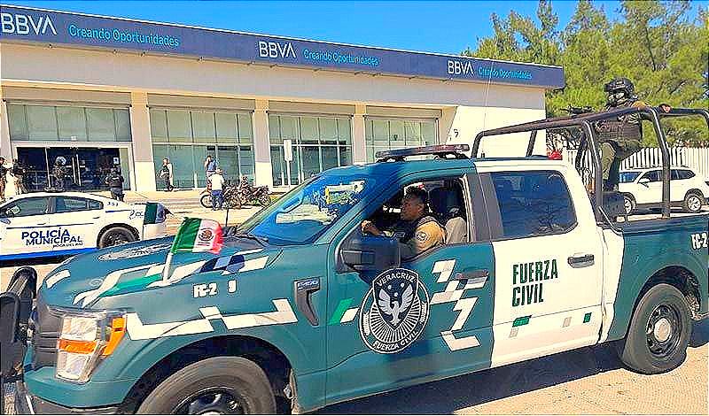 ¡A PUNTA DE PISTOLA LO DESPOJAN DE 40 MIL Y DE SU CAMIONETÓN! -Afuera de un Banco en Costa de Oro, Continúa "Venadeo" en los Bancos