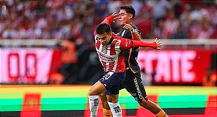 ¡CHIVAS SIN GANAR Y ANOTAR! -Empate sin goles con Pachuca