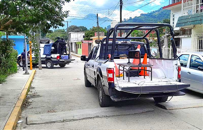 ¡LO BALEAN DENTRO DE SU CASA! -Le llegan a dar en la pierna, Los agresores escaparon en una moto