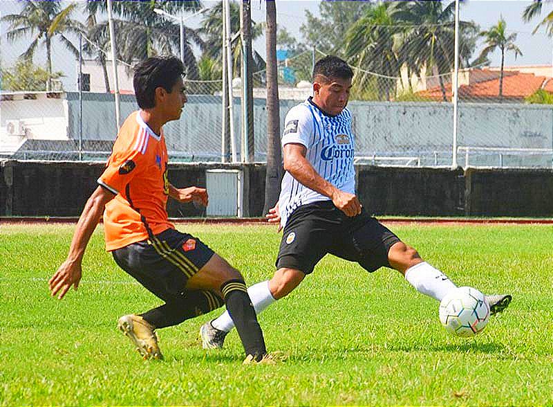 ¡LA PERLA LE PASA POR ENCIMA A INGENIERÍA UV! -En la Súper Liga MX