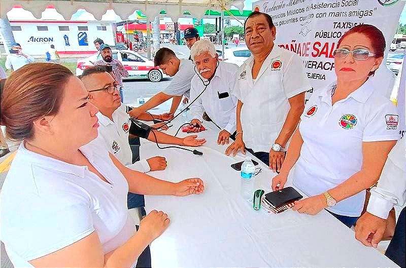 ¡TAXISTAS REALIZAN CAMPAÑA DE SALUD EN TEJERÍA! -Toma de glucosa, toma de presión arterial, asesoría médica y servicio de primeros auxilios