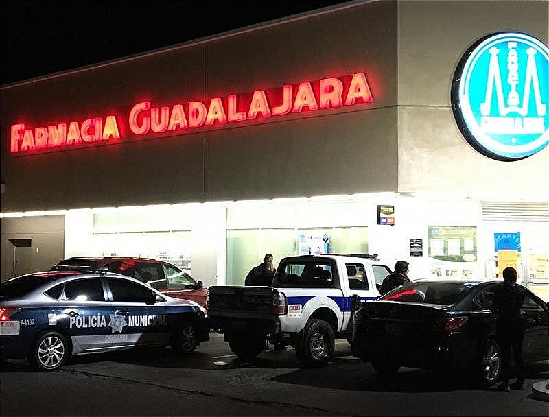 ¡“NINJAS” DAN DOBLE GOLPE A FARMACIAS GUADALAJARA! -En Las Bajadas y El Floresta