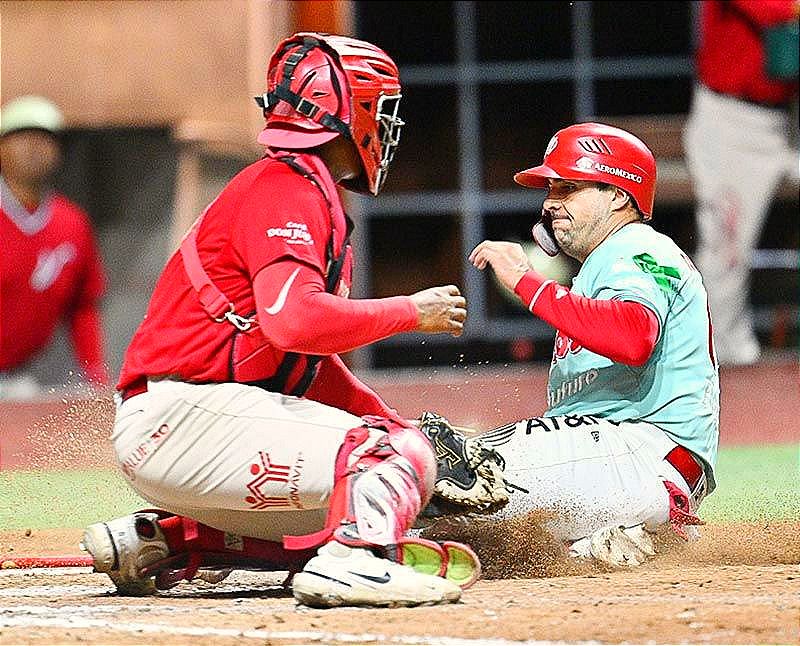 ¡PRIMERA DERROTA Y PALIZA DEL ÁGUILA EN LIGA INVERNAL! -Frente a los Diablos Rojos de México