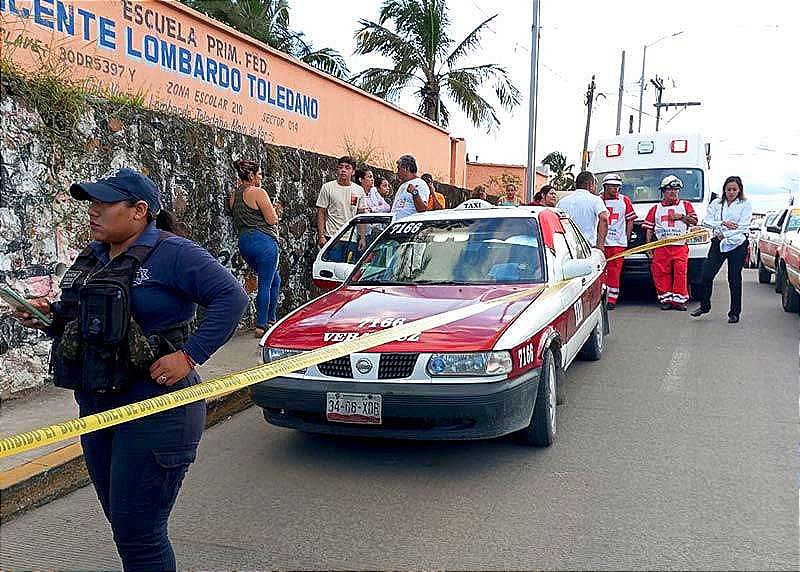 ¡JOVEN PIERDE LA VIDA CAMINO AL HOSPITAL! -TOMARON UN TAXI TRAS PRESENTAR UN MALESTAR, PERO YA NO LLEGO.