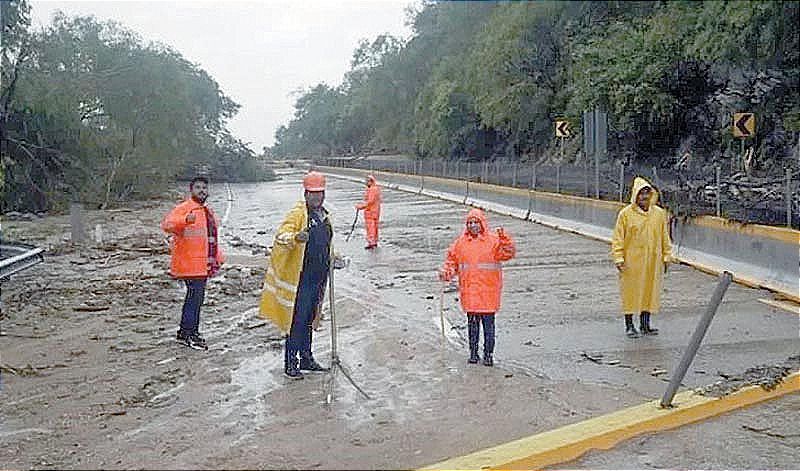 NI POR TIERRA NI POR AIRE... ¡SUSPENDIDOS LOS VUELOS A ACAPULCO!