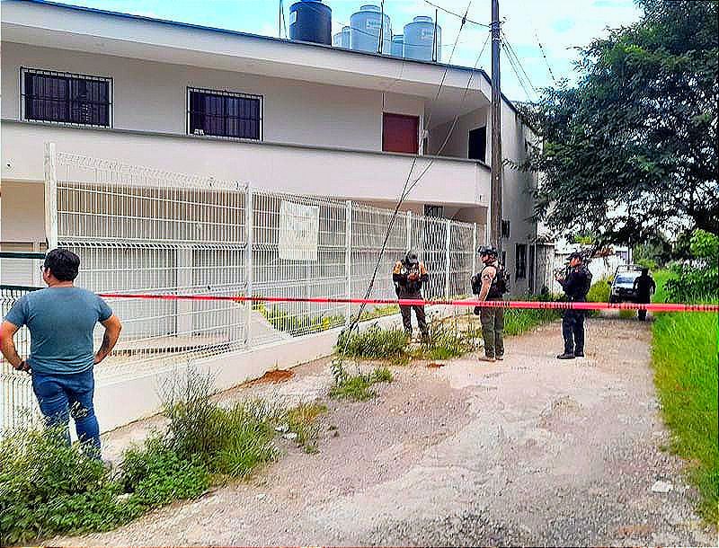 Al Tocar los Cables de Media le dio una Descarga, ¡MUERE ELECTROCUTADO HACIENDO TRABAJOS DE PLOMERÍA!