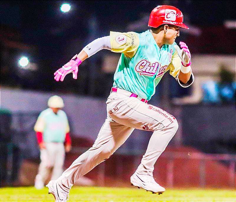 ¡DIABLOS PINTA DE BLANCO AL ÁGUILA! -Gran entrada en el Parque Colón de Xalapa