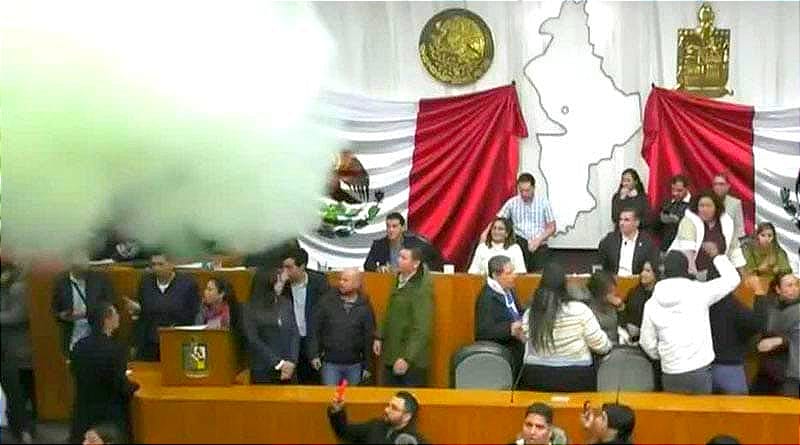 ¡CONGRESO DE NUEVO LEÓN NOMBRA A VICEFISCAL OROZCO COMO GOBERNADOR! -Tras Irrupción de Manifestantes