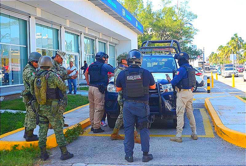 ¡ROBAN 500 MIL PESOS A UN CONSTRUCTOR EN COSTA DE ORO! -Los Acababa de Retirar de Ventanilla, Ya lo Estaban Esperando Afuera del Banco