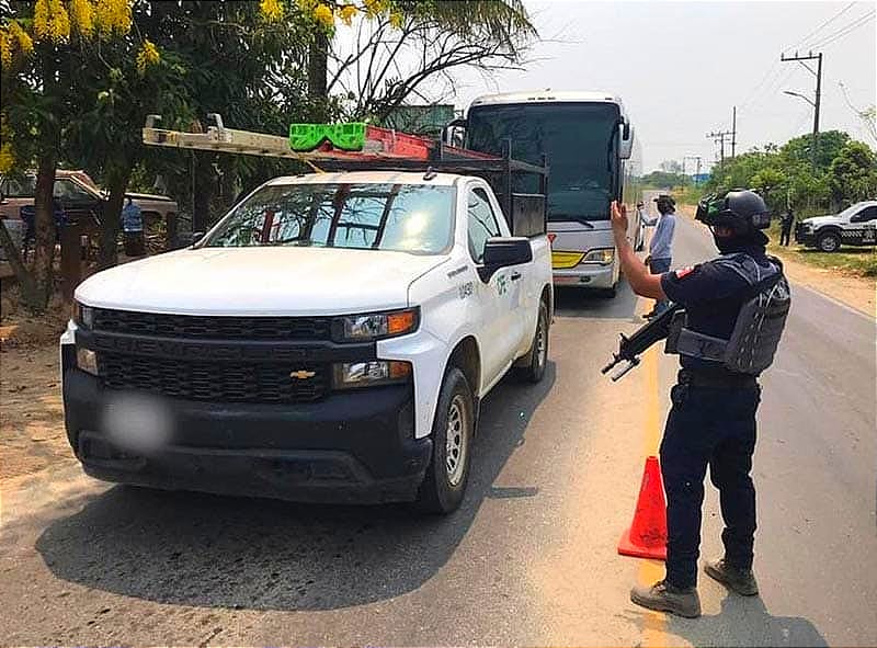 ¡RESCATA A JOVEN SECUESTRADO! Y CAPTURAN A 6 DELINCUENTES CUANDO INTENTABAN ESCAPAR