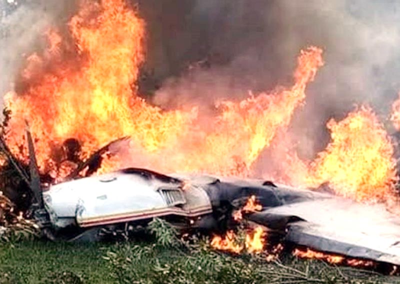 ¡SE ESTRELLA AMBULANCIA AÉREA! -CUATRO MUERTOS, El accidente fue cerca del aeropuerto de Cuernavaca