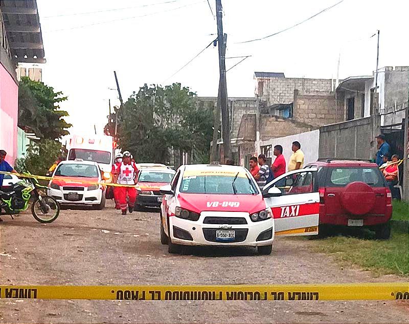 ¡TAXISTA PIERDE LA VIDA DE UN INFARTO! -El Ruletero Tenía 55 Años de Edad