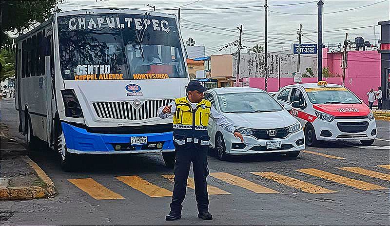 ¡30 OFICIALES DE TRÁNSITO EN OPERATIVO ESPECIAL EN VERACRUZ! -Los Ponen a Trabajar