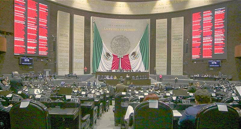 ¡LOS DIPUTADOS APRUEBAN REGULAR MENSAJES DE ODIO Y VIOLENCIA EN REDES!