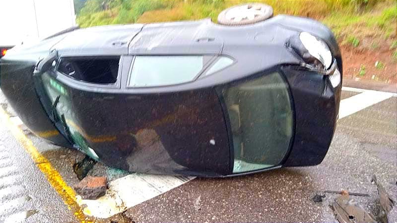 ¡SEIS ACCIDENTES, SEIS HERIDOS EN ACCIDENTES EN LA AUTOPISTA DE CÓRDOBA! ...Según los Gendarmes por el Pavimento Mojado y Poca Visibilidad