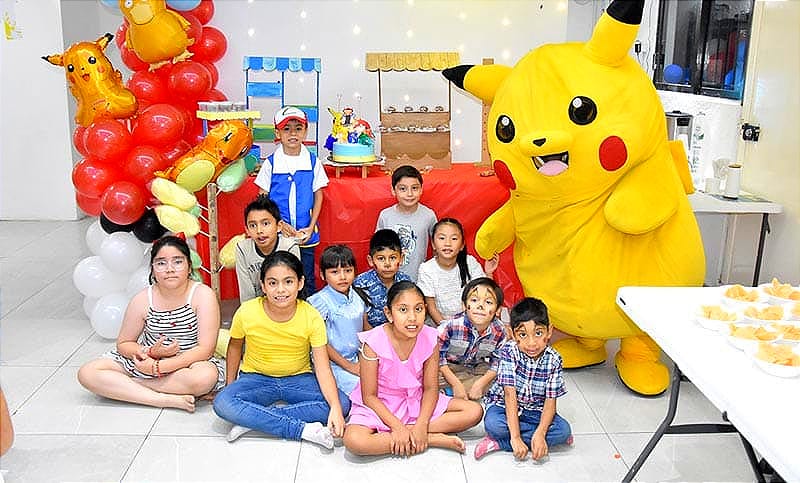 LLEGA PIKACHU AL CUMPLEAÑOS DE RICARDO!