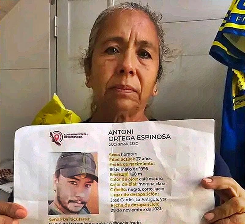 ¡ANGUSTIADA BUSCA A SU HIJO DESAPARECIDO! *HACE DOS SEMANAS HABÍA SALIDO A CARDEL ACOMPAÑANDO A UNOS HOMBRES PARA HACER  COMPRAS EN UNA FERRETERÍA