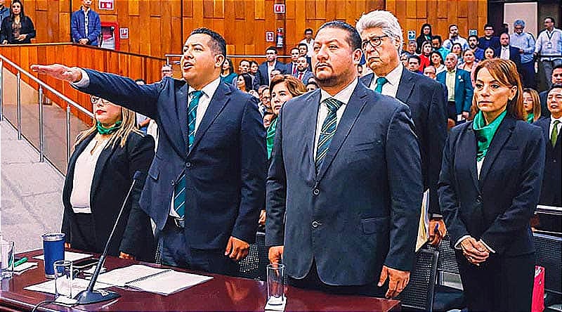 ¡LE PIDEN PAPELES! -POS SÍ *15 Millones de Pesos en Lagunas y las Lagunas están Igual... -Están Esperando los Contratos