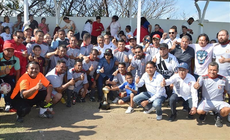 ¡SE LLEVÓ TORNEO DEL PAVO DE TENIS-FUT!