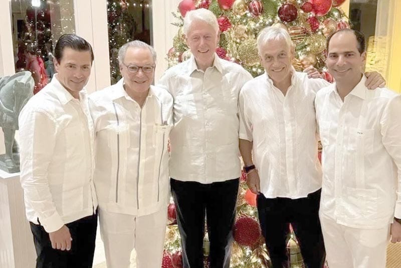 ¡VACACIONA PEÑA NIETO CON LOS CLINTON EN PUNTA CANA!