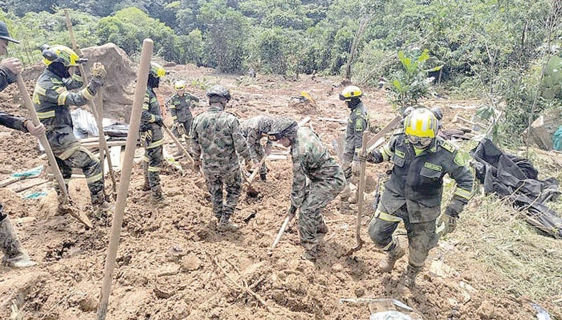 ¡DERRUMBE EN COLOMBIA COBRA 34 MUERTES!