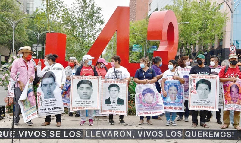 ¡ORDENAN DEJAR LIBRES A OCHO MILITARES!