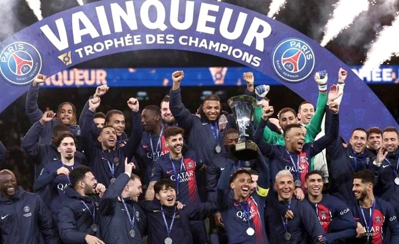 ¡PSG SE BEBE LA SUPERCOPA FRANCESA!