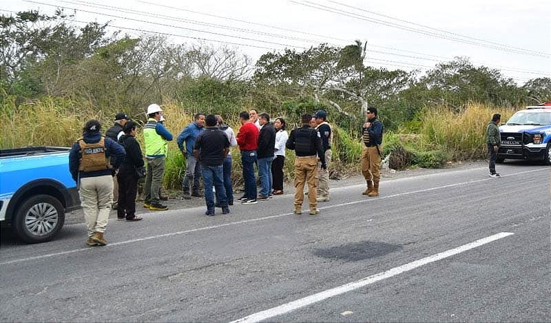 ¡ACALAMBRAN A TRABAJADORES DE MAS!