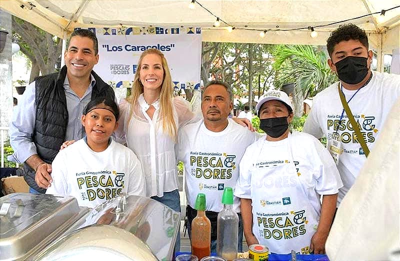 ¡PESCADORES VENDIERON DE TODO EN EL FESTIVAL!