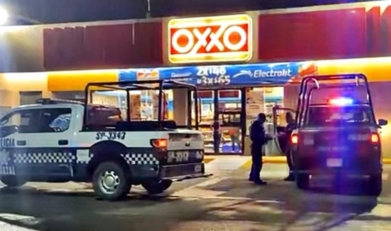 ¡SE “DESPACHAN” OTRO OXXO!