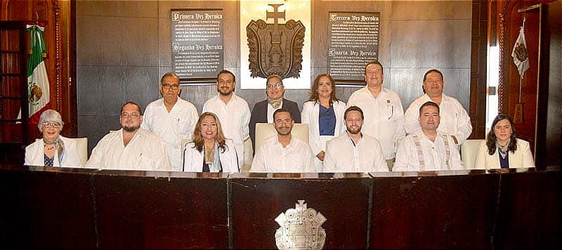 TOMA DE PROTESTA EN EL COLEGIO DE ABOGADOS...