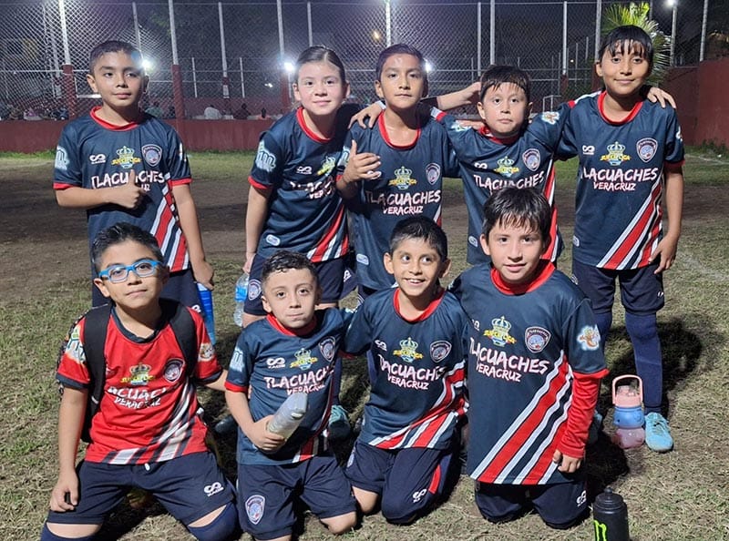 ¡CLÁSICO ENTRE TLACUACHES EN LA BICENTENARIO!