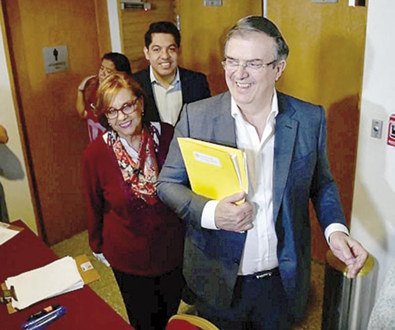 ¡MARCELO EBRARD REGISTRA CANDIDATURA AL SENADO!