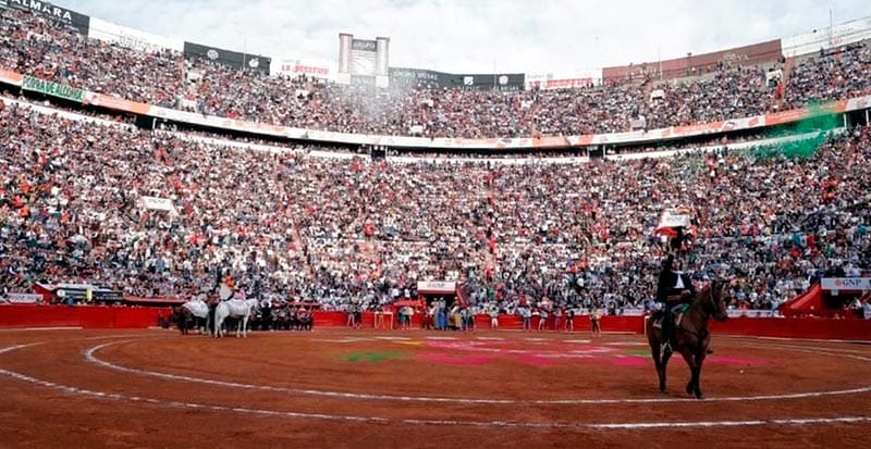 ¡DAN REVÉS A SUSPENSIÓN Y SIGUEN LAS CORRIDAS EN PLAZA MÉXICO!