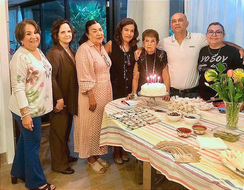 INÉS CELEBRA LA VIDA!